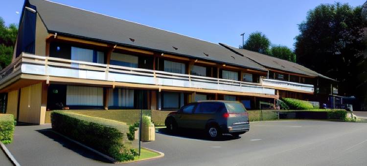 基里亚德昂弗勒尔-拉里维耶尔圣索沃尔酒店(Kyriad Honfleur - la RIVIÈRE Saint Sauveur)图片