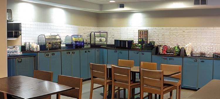 坎普泉安德鲁斯空军基地丽怡酒店(Country Inn & Suites by Radisson, Camp Springs (Andrews Air Force Base), MD)图片