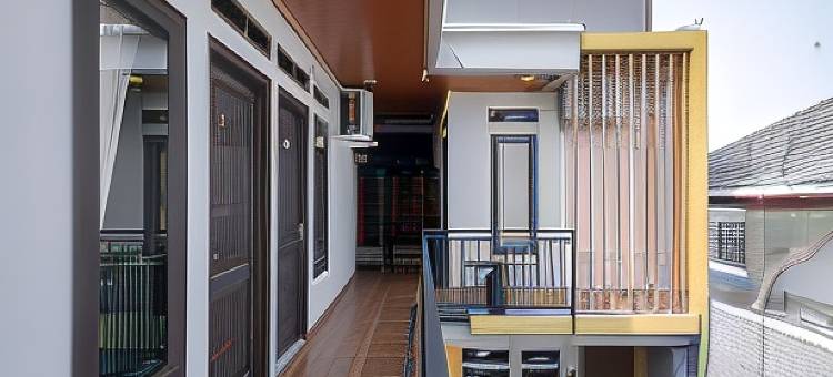 红多兹酒店@楠榜乌里普苏莫哈乔街(RedDoorz @ Jalan Urip Sumoharjo Lampung)图片