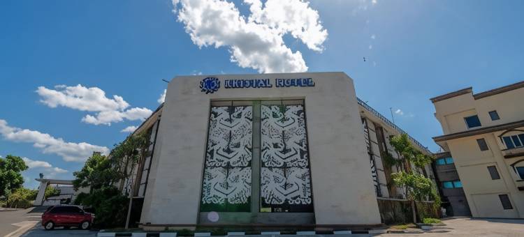 库邦克里斯塔尔酒店(Kristal Hotel Kupang)图片