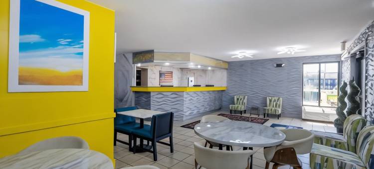 费耶特维尔西北堡布拉格地区戴斯酒店(Days Inn & Suites by Wyndham Fort Bragg/Cross Creek Mall)图片