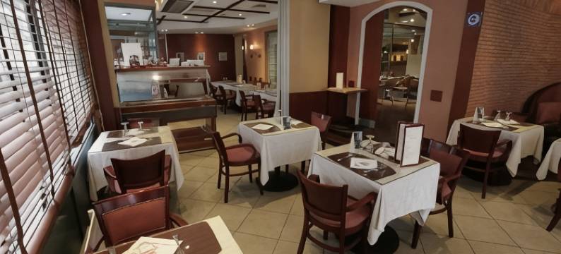 小卡波拉尔酒店(Hôtel Au Petit Caporal)图片