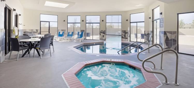 舒适套房酒店威奇托东北(Comfort Inn & Suites Wichita Northeast)图片