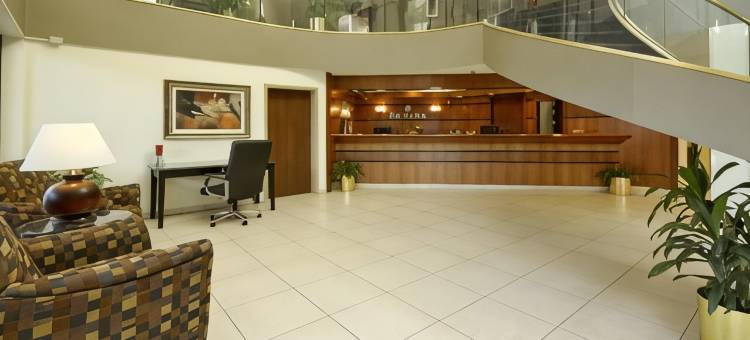 贝顿多夫温德姆华美达酒店(Ramada by Wyndham Bettendorf)图片