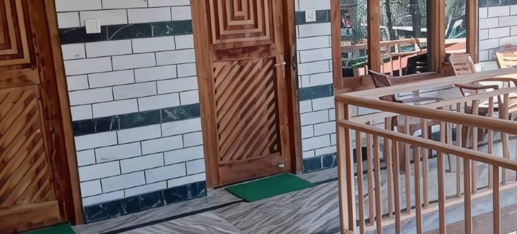 哈迪姆巴高地酒店(Hotel Hadimba Heights)图片