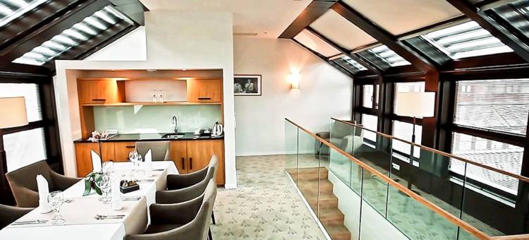 弗罗茨瓦夫市中心格拉纳达套房酒店(Great Polonia the Granary la Suite Hotel)图片