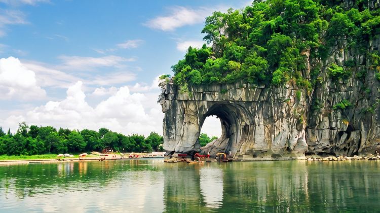 4-day 3-night · Group Tours · China + Guilin + Yangshuo + Li River Scenic Area