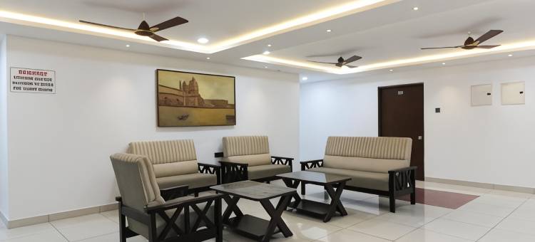 Capital O 63727 Mythri Hotel = Capital O 63727 米斯瑞酒店(Super Collection O Mythri Hotel Near by Ecil, As Rao Nagar, Sainikpuri)图片