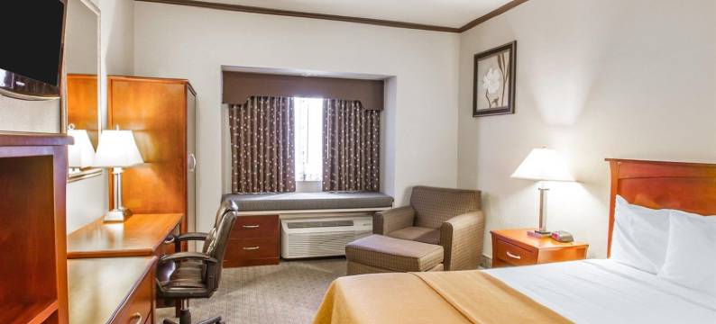 钱德勒I-10呗盟酒店(Baymont by Wyndham Chandler I-10)图片