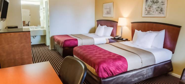 艾维罗290德威旅馆及套房(Rodeway Inn & Suites Hwy 290 NW)图片