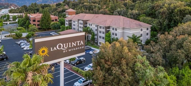 圣塔克拉里塔拉昆塔温德姆套房酒店(La Quinta Inn & Suites by Wyndham Santa Clarita - Valencia)图片