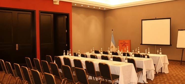 皮拉尔温德姆豪生酒店(Howard Johnson Pilar Resort Spa & Convention Center)图片