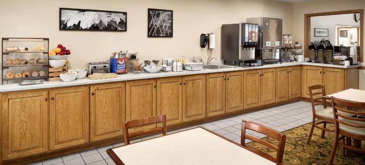 格林内尔丽怡酒店(Country Inn & Suites by Radisson, Grinnell, IA)图片