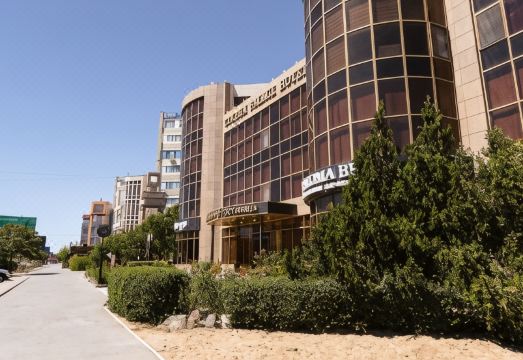 Golden Palace Hotel Overview