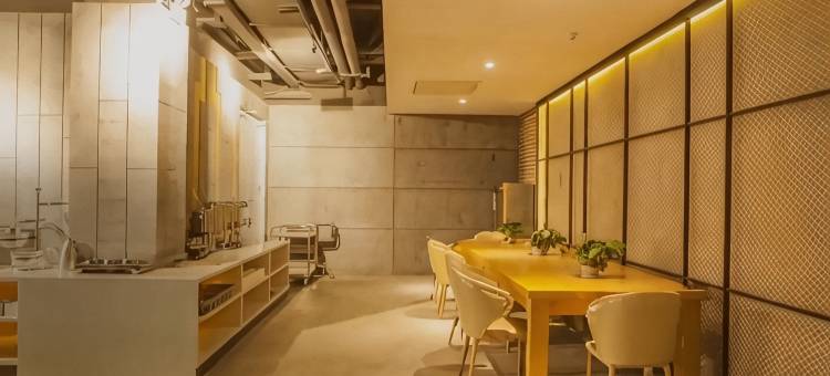 鸢都·湖景酒店(潍坊火车站南广场店)图片