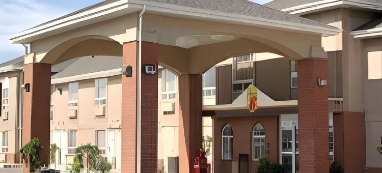 波诺卡华美达酒店(Ramada by Wyndham Ponoka)图片