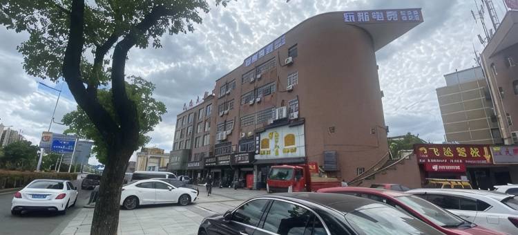 WACE玩斯电竞民宿(宁波骆驼店)图片
