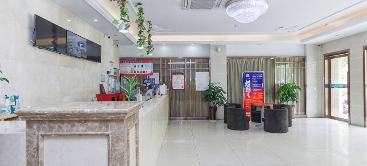 怡豪酒店(惠南地铁站店)图片