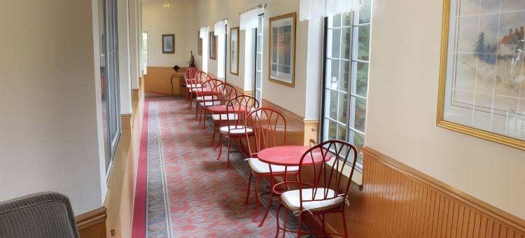 Apple Tree Inn, SureStay Collection by Best Western图片