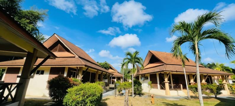 云冰海滩度假村(Rompin Beach Resorts)图片