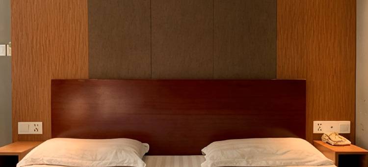 穆斯蒂卡塞嫩酒店(Hotel Mustika Senen)图片