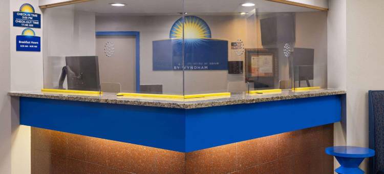 奥尔巴尼戴斯套房酒店(Days Inn & Suites by Wyndham Albany)图片