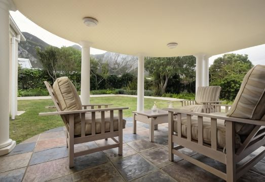 Milkwood Lodge Hotel Overview