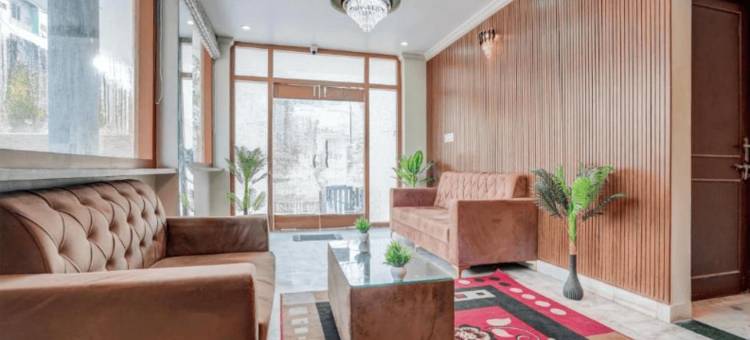 银色住宿酒店04(FabHotel Silver Stay 04 - Ahinsa Circle)图片