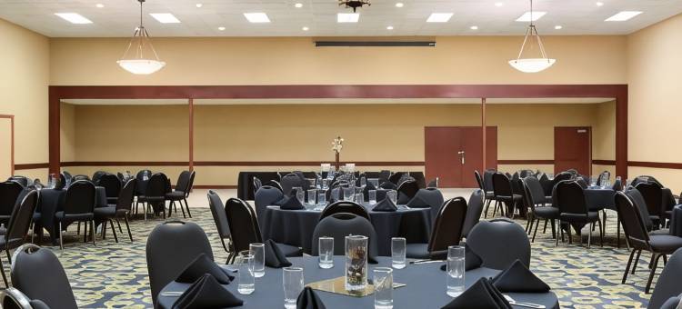 曼丹俾斯麦地区温德姆呗盟酒店(Baymont by Wyndham Mandan Bismarck Area)图片