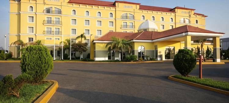 节日快捷酒店新拉莱多(Fiesta Inn Express Nuevo Laredo)图片