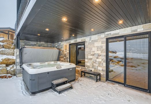 Gemini's Mountain Retreat! Free Shuttle to DV Gondola! 4 Bedroom Home by RedAwningHotel Overview