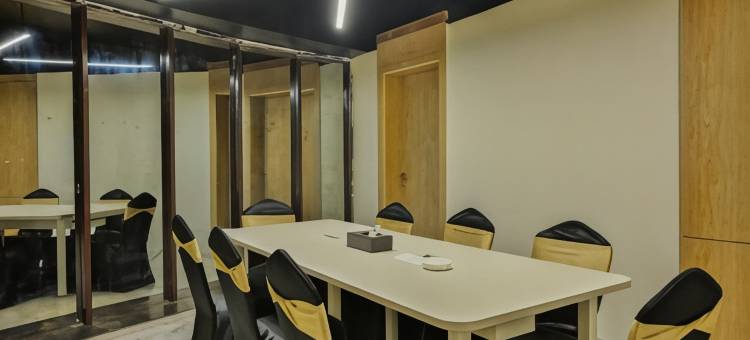 纸牌酒店(Hotel Solitaire)图片