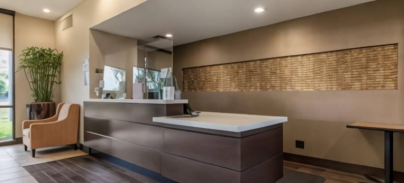 花园宫殿贝斯特韦斯特优质酒店(Best Western Plus Garden Court Inn)图片