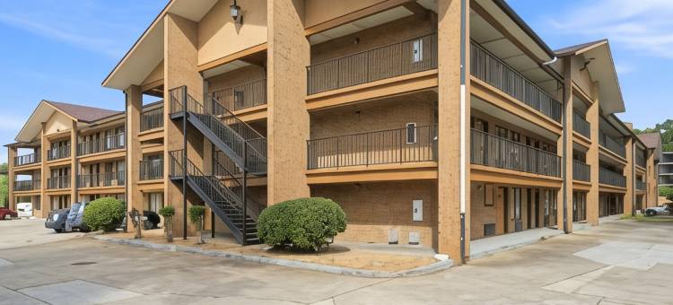 美国-亚特兰大机场和琼斯伯勒I-75酒店及套房(American Inn and Suites - Atlanta Airport Jonesboro I-75)图片