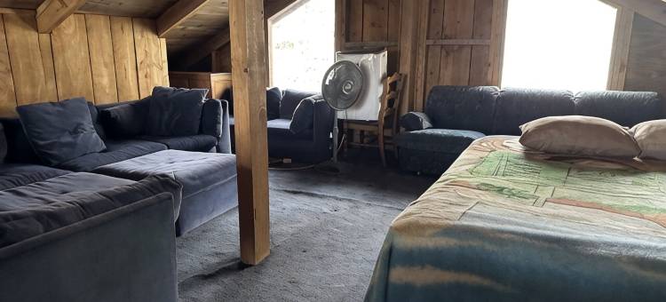 田纳西州山间粗犷质朴小屋，带阁楼(Rugged and Rustic Tennessee Mountain Cabin With Loft)图片