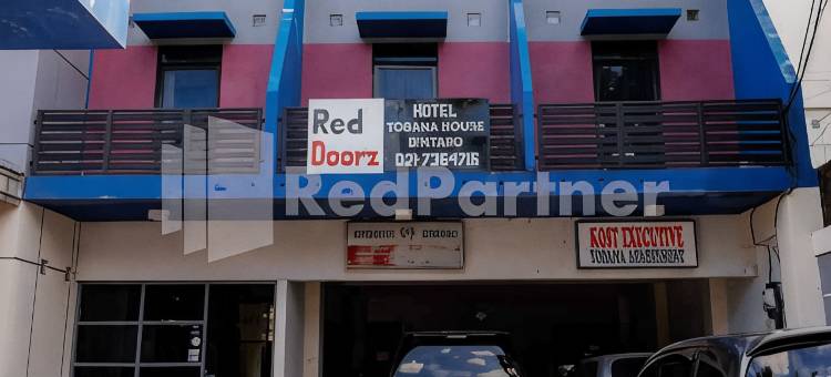 托巴纳RedPartner宾塔罗酒店(Tobana House Bintaro RedPartner)图片