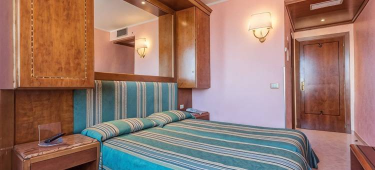 锡拉库萨瑞伊里酒店(Raeli Hotel Siracusa)图片