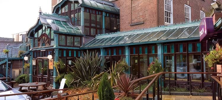斯托克波特中心普瑞米尔酒店(Premier Inn Stockport Central)图片