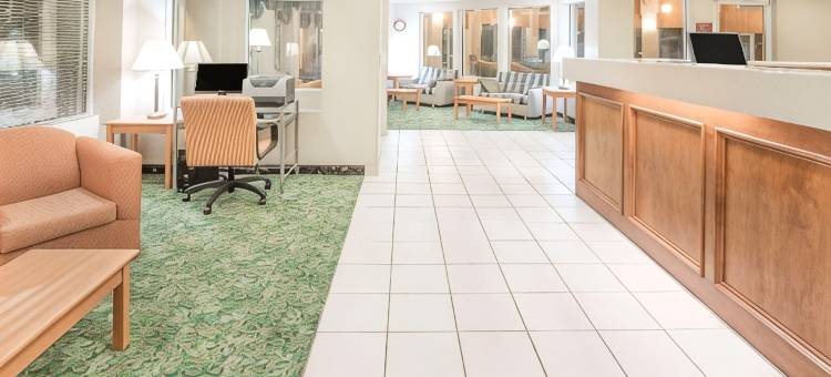 雷丁贝斯特韦斯特SureStay Plus酒店(SureStay Plus Hotel by Best Western Redding)图片