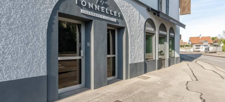 莱斯托内勒斯(Les Tonnelles)图片