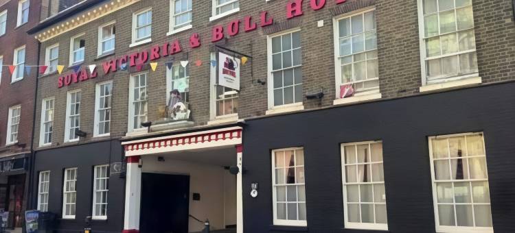 皇家维多利亚与布尔酒店(The Royal Victoria & Bull Hotel)图片