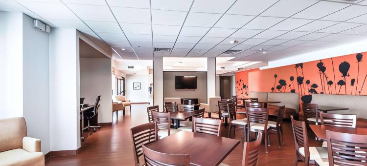 亨尼西北舒眠套房酒店(Sleep Inn & Suites Hennessey)图片