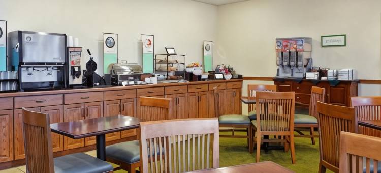 北皮奥里亚丽怡酒店(Country Inn & Suites by Radisson, Peoria North, IL)图片