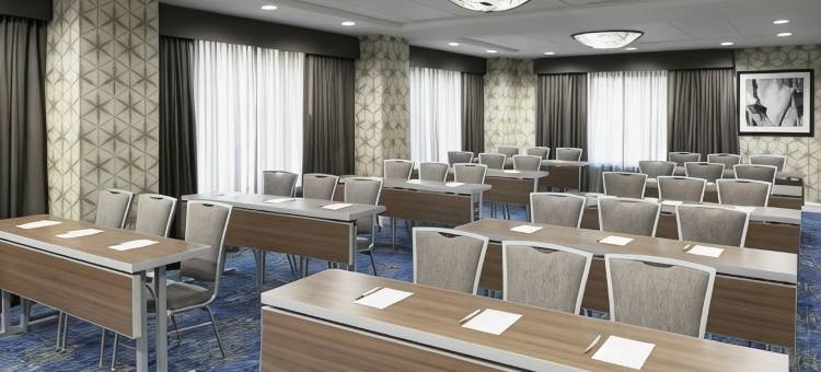 坦帕市区伊博尔城欢朋套房酒店(Hampton Inn & Suites Tampa/Ybor City/Downtown)图片