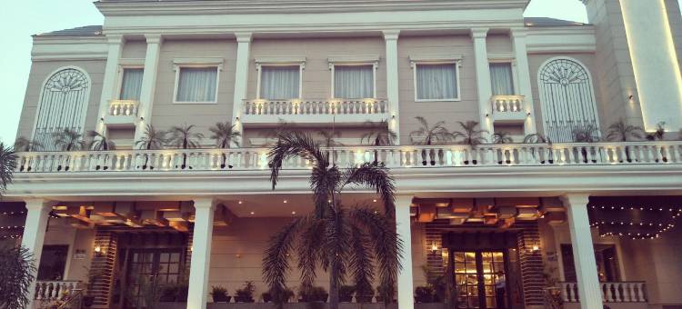 AB克拉克斯贾兰达尔旅馆(AB Clarks Inn Jalandhar)图片