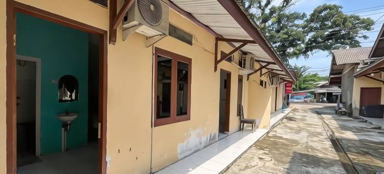 RedDoorz at Penginapan Bunda图片