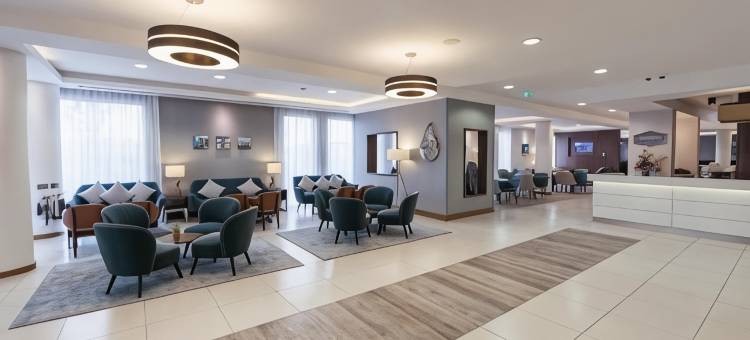 伯恩矛斯希尔顿欢朋酒店(Hampton by Hilton Bournemouth)图片