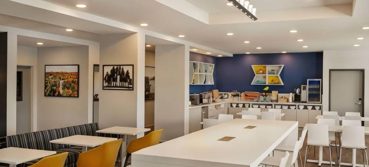 Microtel Inn & Suites by Wyndham Aurora图片