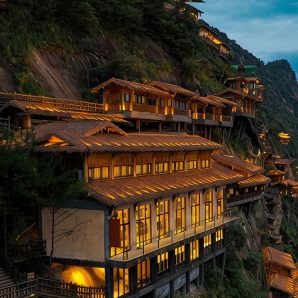 江西南昌+庐山风景名胜区+景德镇+婺源+望仙谷5日4晚跟团游