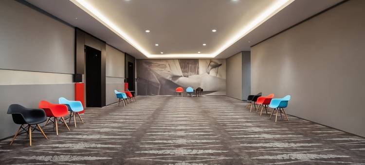 宜必思雅加达哈尔莫尼酒店(Ibis Jakarta Harmoni)图片